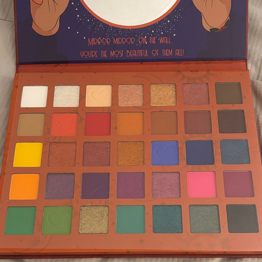 Beauty Creations Madame Ruby Eyeshadow Palette